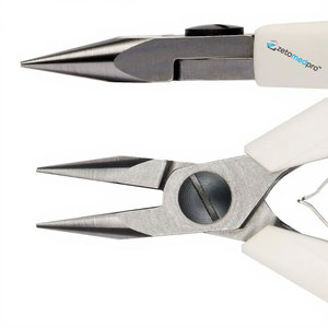 คีมปากแหลมสแตนเลส ปากเรียบ พร้อมด้ามจับสังเคราะห์ตามหลักสรีรศาสตร์เพื่อการจับชิ้นส่วนขนาดเล็กอย่างแม่นยำ - Product Image 4