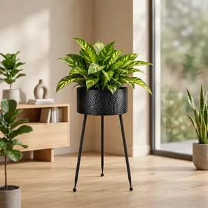 Jardinière en métal texturé noir avec support haut à trois pieds, pot de fleurs rond moderne pour l'intérieur, l'extérieur, le jardin, le balcon, le salon - Product Image 6