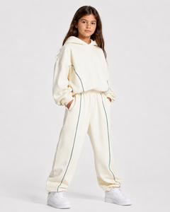 Ensemble de survêtement personnalisé OEM pour filles, survêtement en molleton surdimensionné pour enfants, ensemble sweat à capuche et pantalon de jogging pour filles, survêtements décontractés pour enfants - Product Image 6