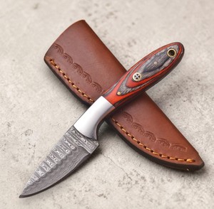 Couteau à lame fixe en acier Damas fait main, avec bolster en acier, étui de transport vertical, manche en bois Pakka, pleine longueur de lame, pour la chasse et le camping, OEM - Product Image 1