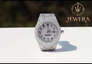 Reloj de Lujo para Hombre de Acero Inoxidable con Diamantes Moissanite, Esfera Elegante y Cristal Resistente a los Arañazos, Calidad de Exportación, en Venta - Product Image 4