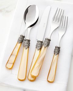 Ensemble de couverts élégants à manche noir avec détails ornés argentés, compatibles lave-vaisselle, pour mariages et réceptions - Product Image 4