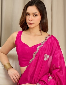 Sari Tradicional KV para Mujer, de Rayón y Seda, Adornado, Reversible, de Secado Rápido, Antiarrugas, Listo para Usar en Fiestas, con Blusa Sin Coser - Product Image 3