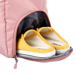 Sac de sport rose en PU grande capacité avec bandoulière réglable et fermeture éclair pour femme - Product Image 5