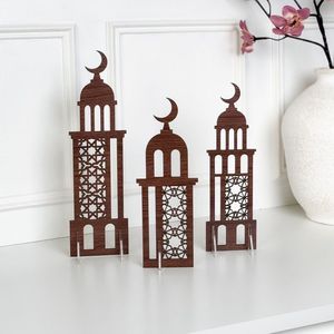 Décoration de table en bois artisanale avec calligraphie arabe pour la maison et les fêtes du Ramadan, personnalisation en gros disponible chez White Royals - Product Image 2