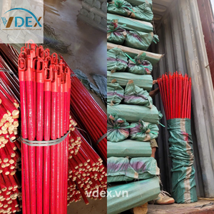 Manche de balai en PVC rouge avec longue capuchon rouge pour accrocher, 50 pièces/sac - Product Image 3