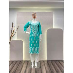 TRAVAIL DE BRODERIE EN FIL DE RAYONNE À LA MODE KURTI AVEC PALAZZO VERT DE MER - Product Image 5