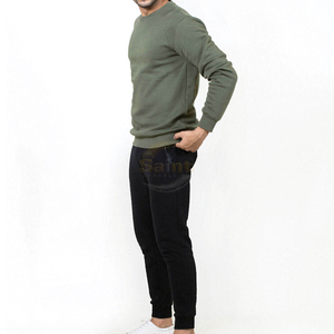 Sudadera Negra de Cuello Redondo para Hombre, Manga Larga, Tejido de Punto, Corte Regular, Diseño Chevron, Informal, 100% Algodón, Forro Polar Transpirable - Product Image 6