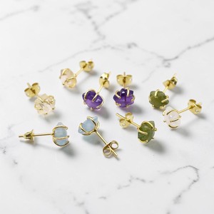 Wholesale Luxury Brass Star Shaped <b>Stud</b> <b>Earrings</b> for Women Rainbow Moonstone <b>Studs</b> Prong Setting Gold Plated Fashion Jewelry - Product Image 3