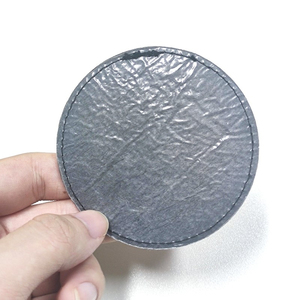 Parches de Cuero PU con Logotipo Personalizado al por Mayor, Etiquetas Ligeras Termoadhesivas de Cuero Sintético con Brillo Triangular - Product Image 5