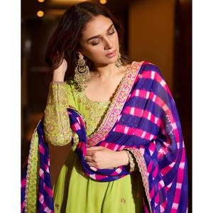 Ensemble haut-bas et dupatta en mousseline de soie pour soirée, manches trois-quarts - Product Image 4