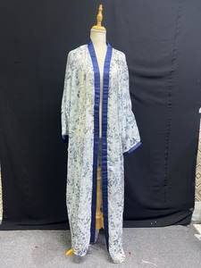 Promotion 2026 : Robe longue musulmane de Ramadan, style Dubaï, modeste, à col en V, ornée de perles et de paillettes, en polyester respirant et léger, à manches longues, longueur cheville, couleur unie, collection Printemps - Product Image 2