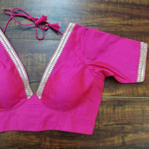 Blusa Corta Elegante de Poliéster Tejido en Rosa Oscuro, Cuello en V, Mangas Cortas, Antiarrugas, Tejido Transpirable, para Mujer, Invierno, Boda - Product Image 1