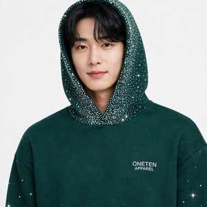 เสื้อฮู้ดดี้โอเวอร์ไซส์สีเขียวบุโพลีเอสเตอร์สำหรับผู้ชาย ยี่ห้อ Oneten  ตกแต่งด้วยลายตัวอักษรและคริสตัลวิบวับ เหมาะสำหรับฤดูหนาว - Product Image 5