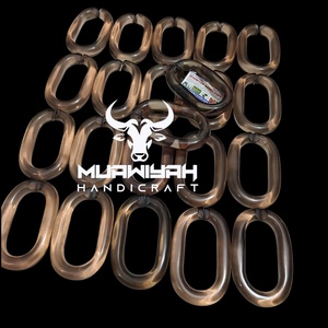 Chaîne décorative suspendue de luxe sur mesure en résine écologique, style traditionnel, pour la maison et le bureau - Artisanat MUAWIYAH - Product Image 1