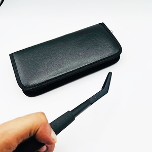 Pinzas para Extensiones de Cabello con Estuche, Herramienta Metálica para Instalación y Remoción de Cintas Adhesivas, Uso en Salón - Product Image 3