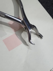 SURGIMPEX FIG 88L Pince d'extraction dentaire manuelle en acier inoxydable, modèle anglais, outil d'extraction dentaire professionnel CE - Product Image 3