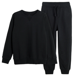 Ensemble de survêtement premium 2 pièces Urban Flex pour adultes, noir, hiver, uni, col rond classique, pantalon de jogging confortable, taille élastique, poignets côtelés - Product Image 1