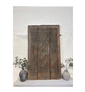 Authentique panneau de porte tribal indien du XIXe siècle, sculpté à la main en bois, Orissa, exquis, rustique, antique, pour la maison, le bureau, la salle à manger - Product Image 1