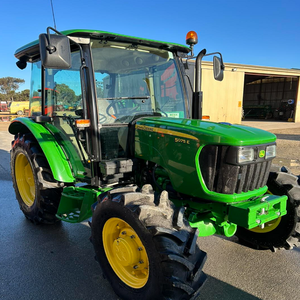 Livraison Rapide – Tracteur à Roues 4x4 John Deere en Gros, Doté d'une Puissance Nominale et d'une Boîte de Vitesses à Engrenages pour une Productivité Optimale - Product Image 2