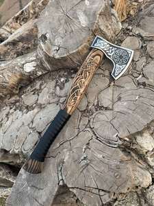 Hache de survie multi-usage en acier à haute teneur en carbone, fabriquée à la main, pour le camping et les activités de plein air, manche en bois de rose industriel, cuir, 1,5 kg - Product Image 4
