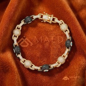Bracelet œil porte-bonheur de luxe serti de diamants - Bijou plaqué or 14 carats à maillons taillés en diamant, style hip-hop - Product Image 4