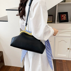 Pochette dorée métallique avec fermoir, élégante pochette de soirée pour femme, sac à main de mariage, design élégant à poignée unique, sac à main à fermoir. - Product Image 5