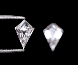 Diamantes Blancos Cultivados en Laboratorio, Corte Kite, Color D, Perforados con Láser, 6.0 x 4.0 mm, Certificados por IGI, para Fabricación de Joyería y Pendientes - Product Image 1