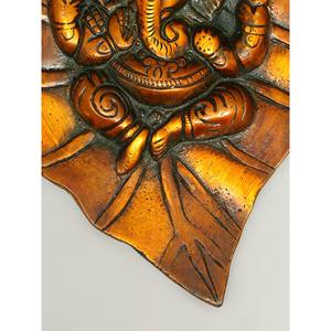 Tenture murale en laiton de 8 pouces faite à la main de bébé Ganesha sur feuille de Pipal fabriquée en Inde pour les cadeaux - Product Image 1