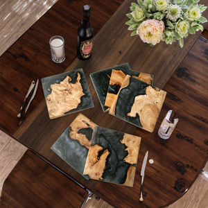 Posavasos Cuadrados de Lujo Modernos al por Mayor, Alfombrillas de Madera y Resina Epoxi con Aislamiento Térmico, Bases de Resina y Madera, y Bases de Bambú y Nogal para Uso en Cocina - Product Image 6