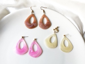 Wholesale Custom Resin Earrings for Women – Modern and Classic Style Jewelry at Factory Price for Boutique and Store Owners - Product Image 4