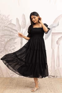 Robe longue en mousseline noire à col carré avec manches bouffantes, coupe trapèze ample, volants, robe d'été décontractée pour femme, magnifique robe imprimée - Product Image 5