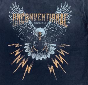 Camiseta Moderna con Estampado Acid Wash para Amantes del Estilo Urbano, Camiseta Vintage con Gráficos Acid Wash – Diseño con Estampado Atrevido y Elegante - Product Image 2