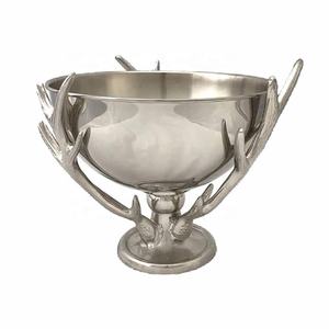 Bol en cuivre de haute qualité avec support en bois de cerf bol en cuivre décoratif de mariage bol de service à noix fait main au prix de gros - Product Image 2