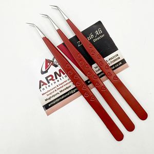 Pince à épiler pour extensions de cils en acier inoxydable enduit rouge, durable et de précision, avec poignée à motif cœur à 45 degrés, logo personnalisé - Product Image 2