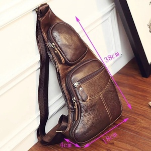 Bolso de Pecho de Cuero Genuino de Moda para Hombre y Mujer - Resistente al Agua, Duradero y Cómodo para Uso Diario - Product Image 4