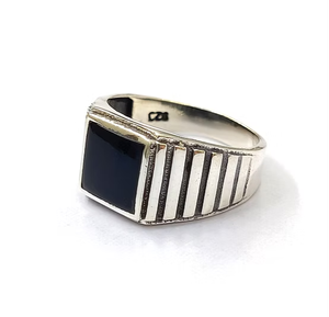 High Grade Black Onyx Men's <b>Statement</b> <b>Ring</b> 5.2 Grams Geometric Pattern Everyday & Any Occasion Wear Jewelry - Product Image 2