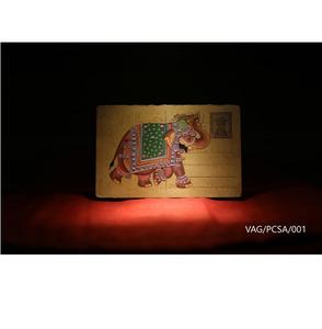 Affichage mural intérieur moderne avec élégante œuvre d'art peinte à la main sur carte postale - Product Image 5