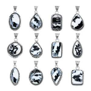 Nuevos Colgantes de Latón con Turquesa Natural de Búfalo, Dijes Multiforma en Blanco y Negro, Bañados en Plata, ¡Mejor Precio! - Product Image 1