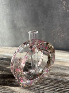 Elegant Resin Tabletop Vase Decorative Centerpiece <b>For</b> Living Room Shelves Modern Home Office Display Accent - Product Image 3