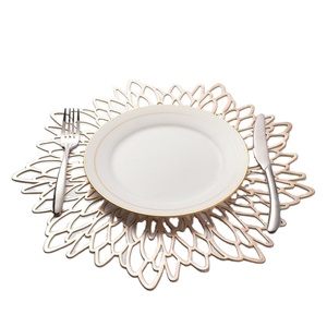 Sous-plat en fer poli de style moderne et écologique pour la maison, le bureau, les tables de mariage et la présentation des aliments - Product Image 1