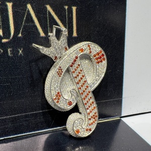 จี้เพชรทรงตัวอักษร P แบบชุบทองคำขาว S925 ประดับเพชร VVS ทรงเหลี่ยมเจียระไนอย่างสวยงาม พร้อมใบรับรอง IGI เหมาะสำหรับงานปาร์ตี้ สไตล์ฮิปฮอป - Product Image 3