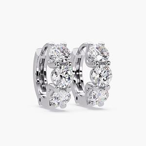 Boucles d'oreilles pendantes Huggie de luxe en or 14 carats avec diamants de laboratoire ronds 2,80 carats, élégantes et minimalistes, cadeau de Noël pour femme - Product Image 1