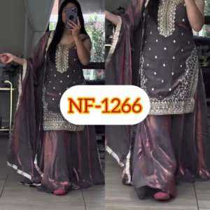 Traje Palazzo de la Mejor Calidad con Seda Fandy Pesada y Bordado con Lentejuelas, Último Modelo de Traje Palazzo - Product Image 2