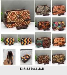 Elegant Leather Floral <b>Embroidered</b> Satchel <b>Bag</b> with Pearl & Beading and Cross Body Strap for Evening Party - Product Image 2