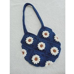 Bolso de Mano Tejido a Crochet para Mujer, Bolso Tote de Hilo de Algodón Hecho a Mano, Elegante y Casual para Uso Diario, Disponible a Precio de Mercado - Product Image 2