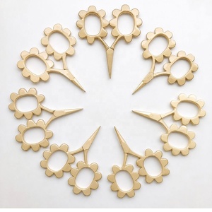 Tijeras de Bordado Mini con Forma de Flor, de Acero Inoxidable, para Diestros, con 30 Dientes, para Manualidades - Product Image 3