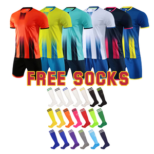 Camiseta de Fútbol Personalizada Sublimada Unisex con Cuello Redondo, Manga Corta, Absorbente de Humedad, Sólida, para Todas las Temporadas, Uniforme de Fútbol para Adultos - Product Image 5
