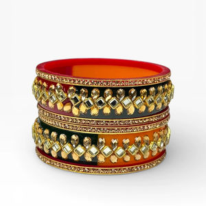 Juego de Brazaletes Acrílicos Premium Más Vendidos, con Borde de Perlas, Chapados en Oro, Modernos, para Bodas, Uso Festivo, Precio al por Mayor - Product Image 1