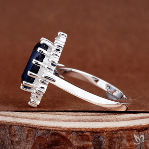 Royal Blue Oval Sapphire Ring 5.50 Ct Halo Engagement Ring Lab Grown Sapphire Diamond Halo White Gold Ring - Product Image 3
